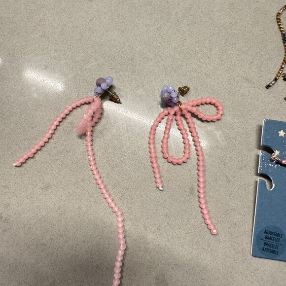 Assorted jewelry + peacock earring holder - Picture 10 of 11